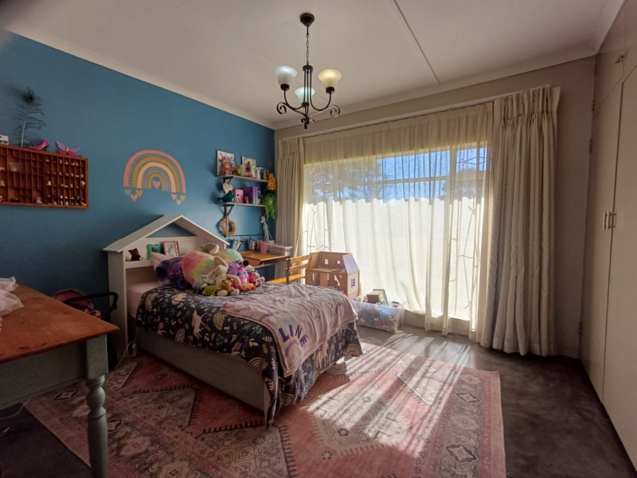 4 Bedroom Property for Sale in Flamwood North West